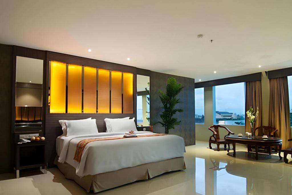 בנג'ארמאסין Aria Barito Hotel מראה חיצוני תמונה