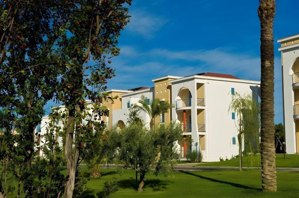 בנג'ארמאסין Aria Barito Hotel מראה חיצוני תמונה