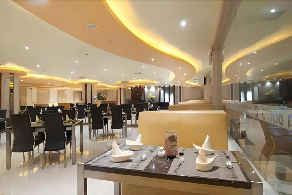 בנג'ארמאסין Aria Barito Hotel מראה חיצוני תמונה
