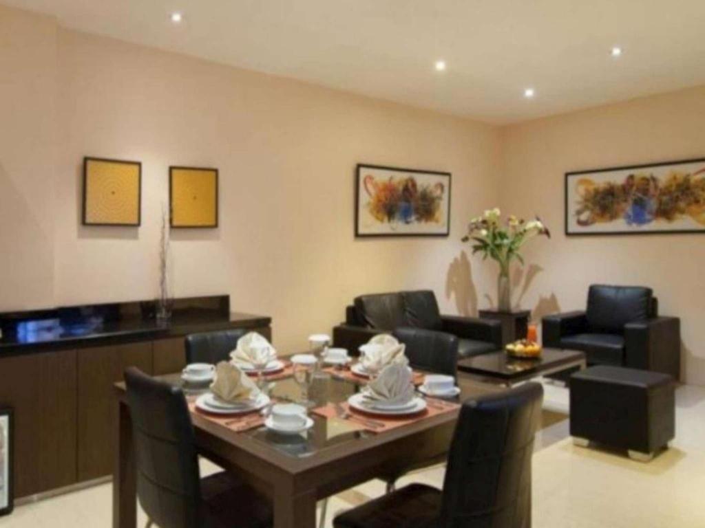 בנג'ארמאסין Aria Barito Hotel מראה חיצוני תמונה