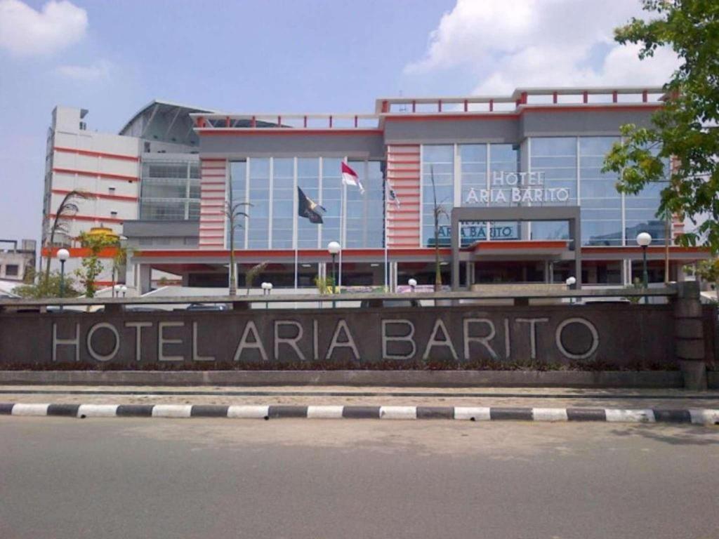 בנג'ארמאסין Aria Barito Hotel מראה חיצוני תמונה