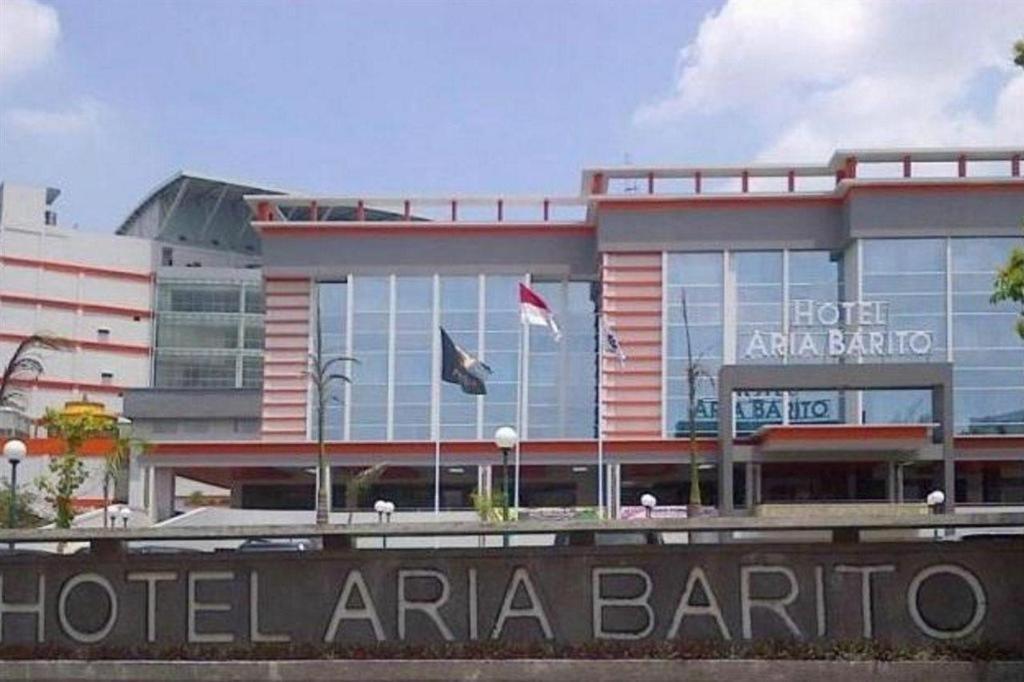 בנג'ארמאסין Aria Barito Hotel מראה חיצוני תמונה