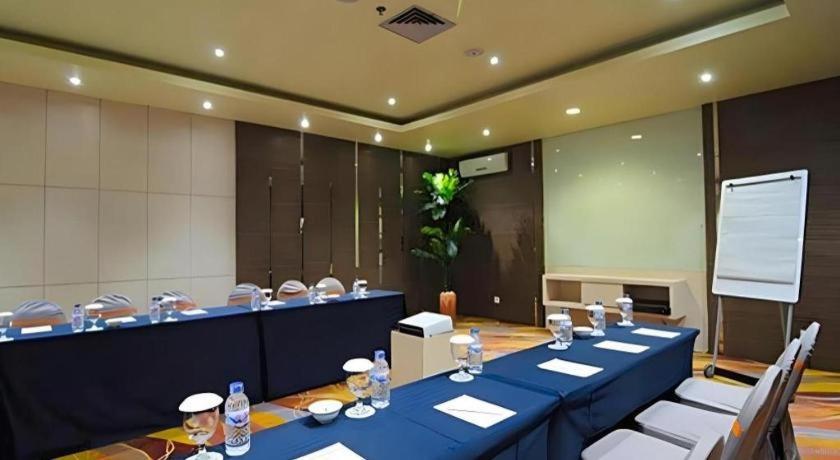 בנג'ארמאסין Aria Barito Hotel מראה חיצוני תמונה