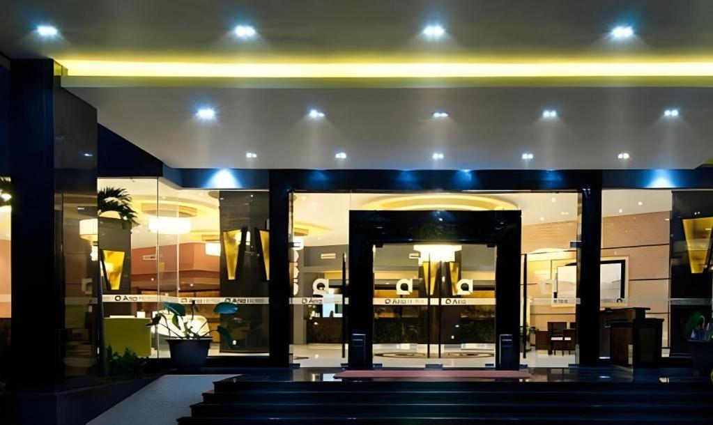 בנג'ארמאסין Aria Barito Hotel מראה חיצוני תמונה